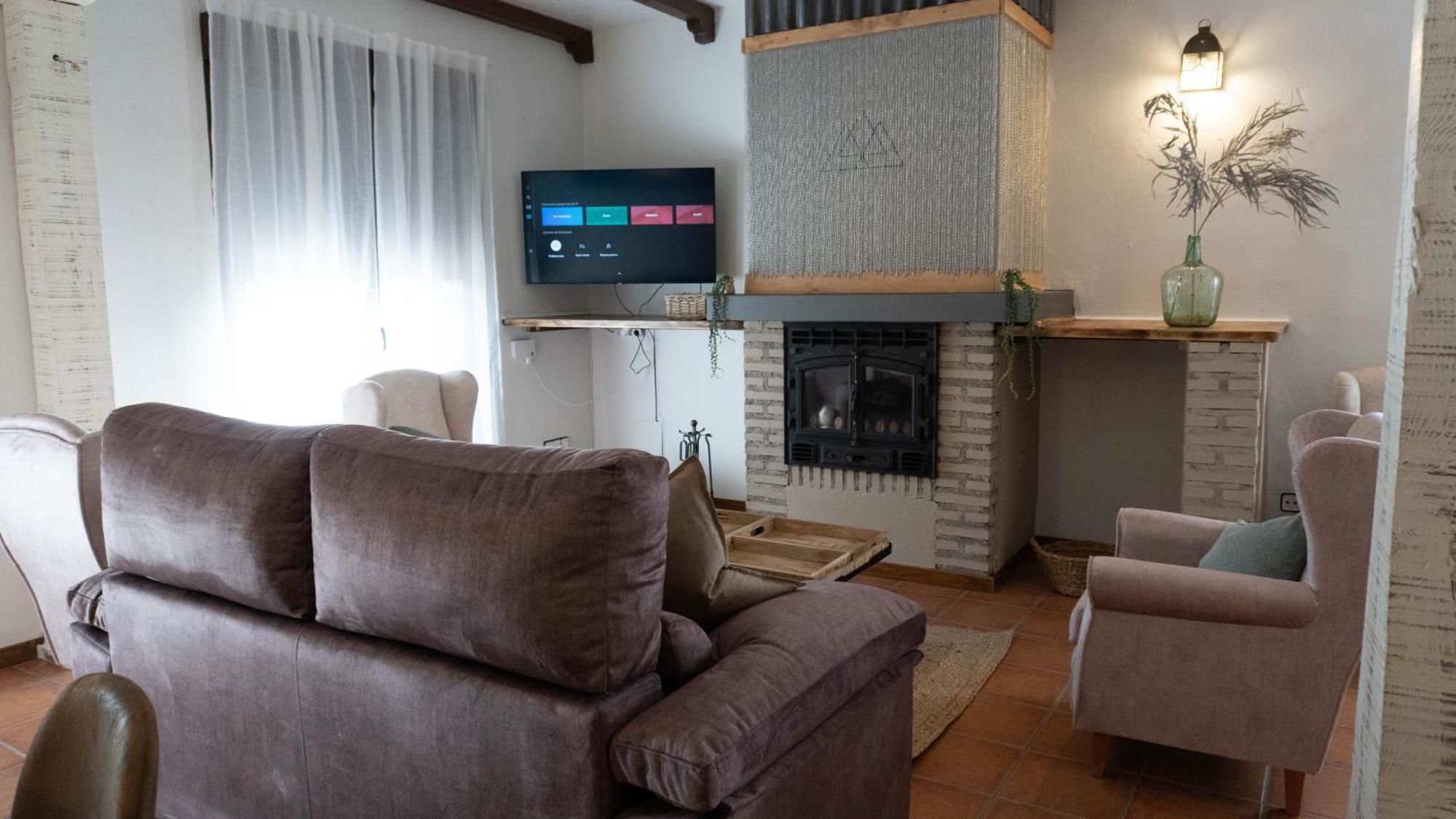 Casa Valdesanmartin - Country House, 10500Sqm, Pool, Paddel & Bbq El Tiemblo Luaran gambar