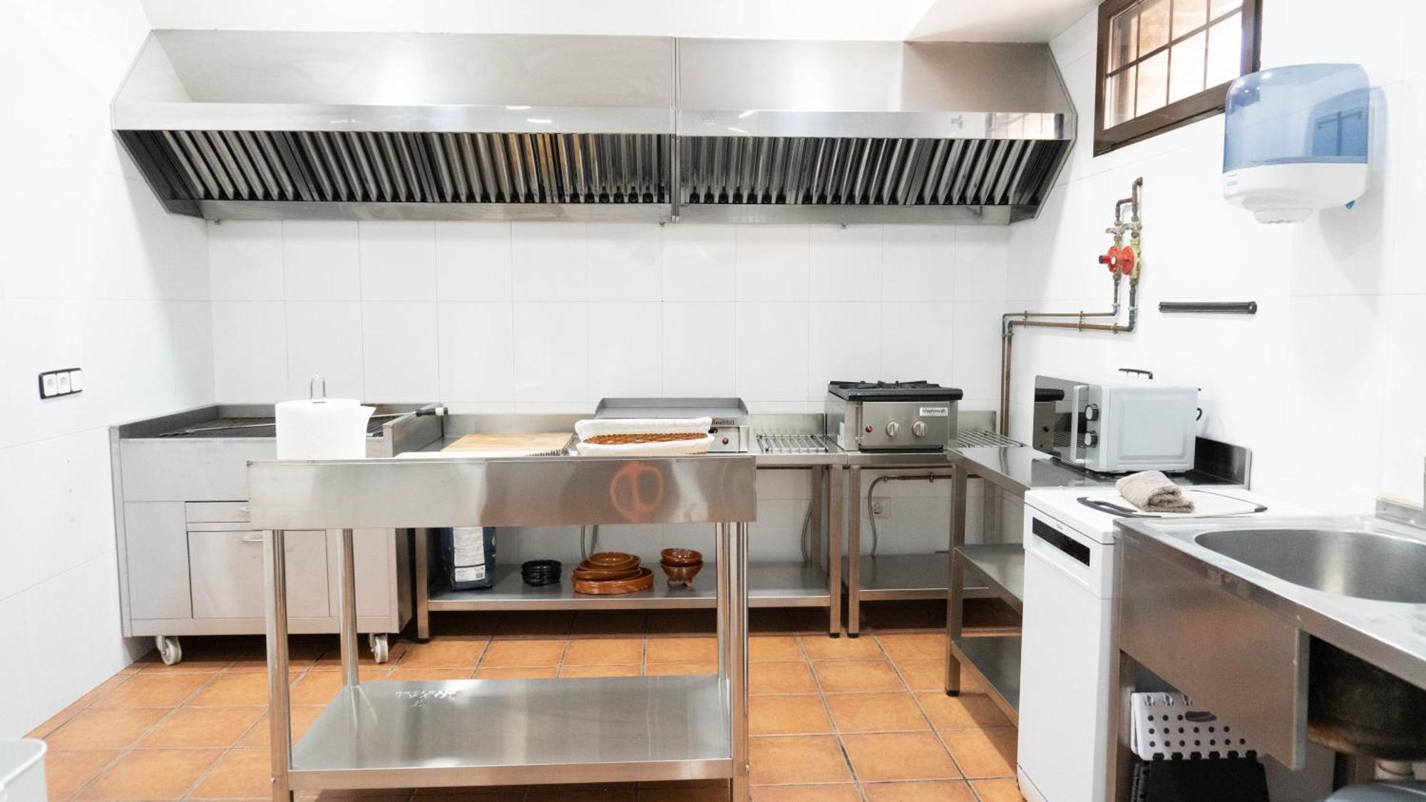 Casa Valdesanmartin - Country House, 10500Sqm, Pool, Paddel & Bbq El Tiemblo Luaran gambar